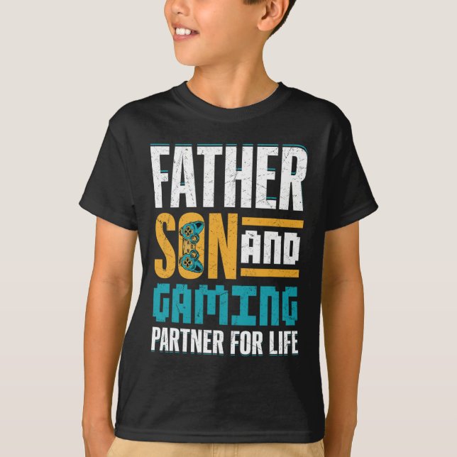 Gamer Bond – Father And Son Game Together  T Shirt (Framsida)