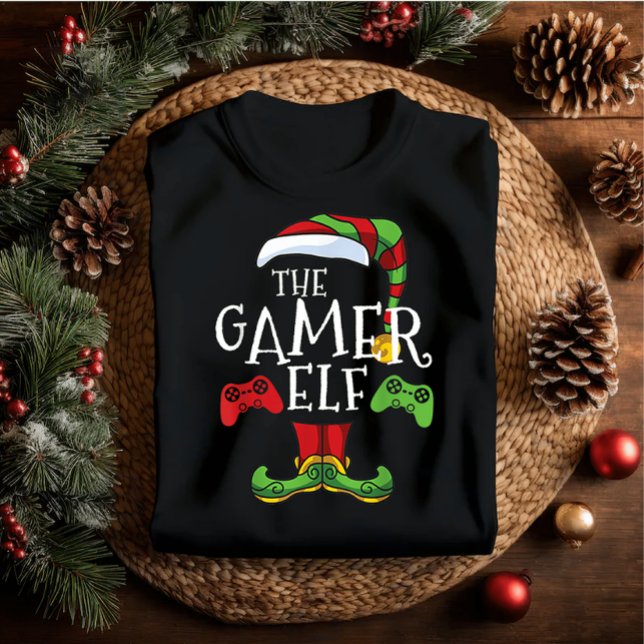 Gamer Elf-familjen matchar julutsprogrammet Namn T Shirt (Skapare uppladdad)