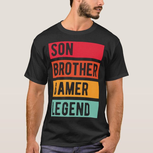 Gamer Son Brother Husband Dad Video Game Legend T Shirt (Framsida)