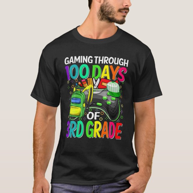 Gaming Through 100 Days Of 3Rd Grade Video Game Bo T Shirt (Framsida)