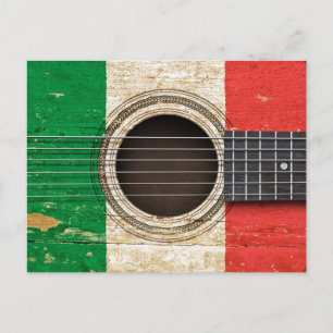 Gamla akustiska Guitar med italienska Flagga Vykort