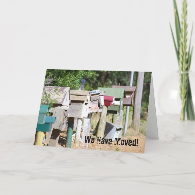 Gamla åldras brev-lådor för Vi har flyttat! Meddelande (Framsida)