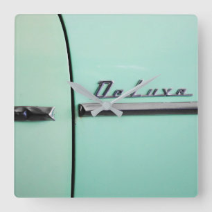 Gamla Chevrolet Deluxe Fyrkantig Klocka