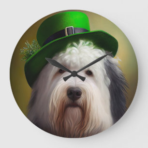 Gamla engelska Sheepdog i St. Patrick Dress Stor Klocka