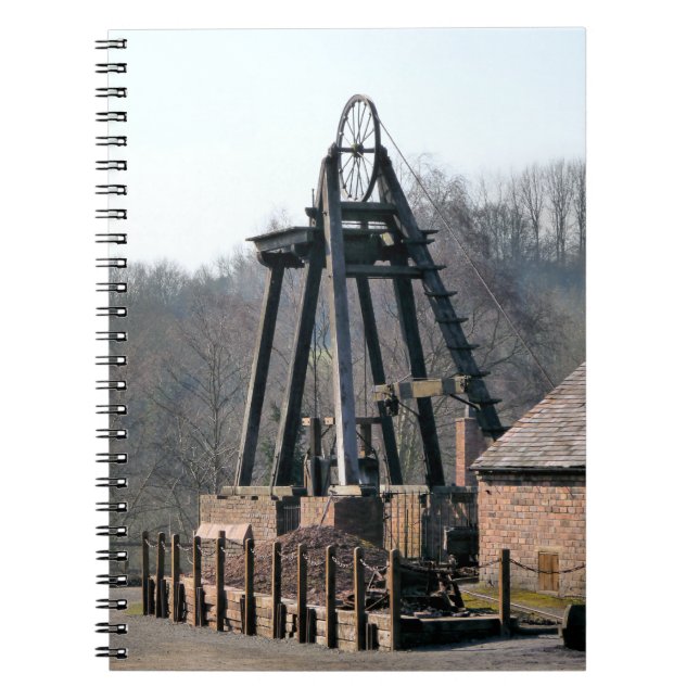 GAMLA ENGLAND-VINDRUVHJUL ANTECKNINGSBOK MED SPIRAL (Framsidan)