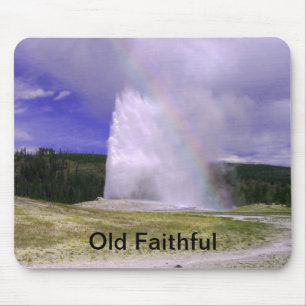 Gamla Faithful in Yellowstone nationalpark Musmatta