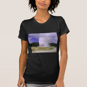 Gamla Faithful in Yellowstone nationalpark Tee