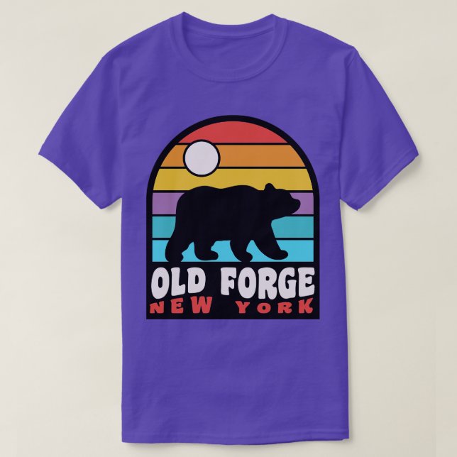 Gamla Forge NY Adirondacks Bear Badge Retro Sunset T Shirt (Design framsida)