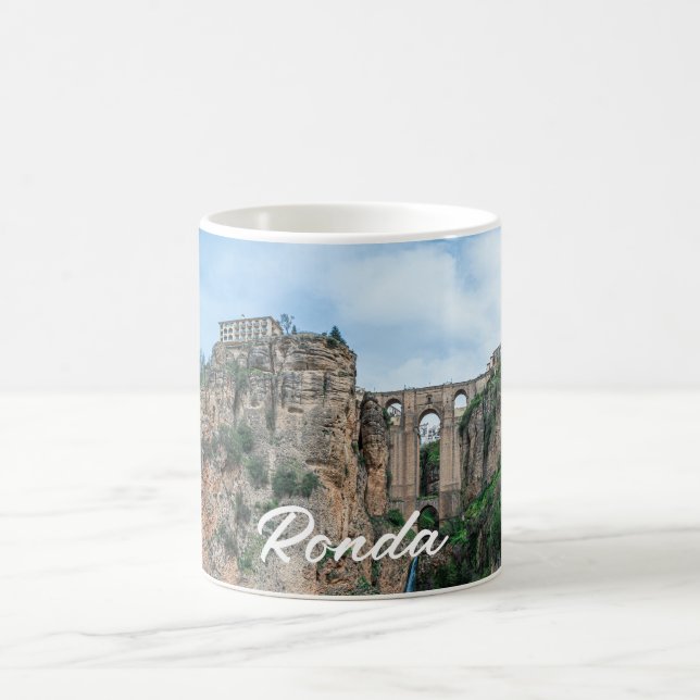 Gamla historiska bron i Ronda, Spanien Kaffemugg (Center)