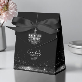 Gamla Hollywood B & W Chandelier Sweet 16 ID1108 Presentaskar