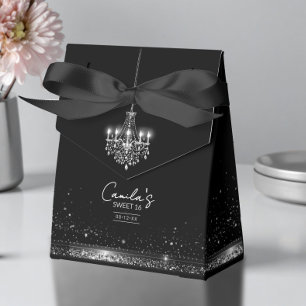 Gamla Hollywood B & W Chandelier Sweet 16 ID1108 Presentaskar