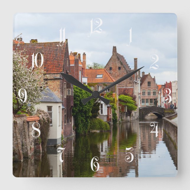 Gamla hus i Brygge, Belgien Fyrkantig Klocka (Framsida)