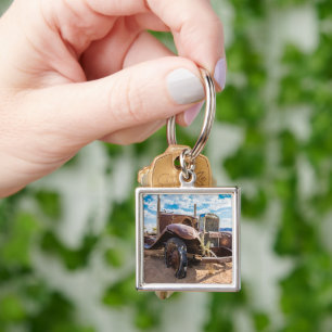 Gamla och övergivna bilar nr 3 i Solitaire, Namibi Fyrkantig Silverfärgad Nyckelring