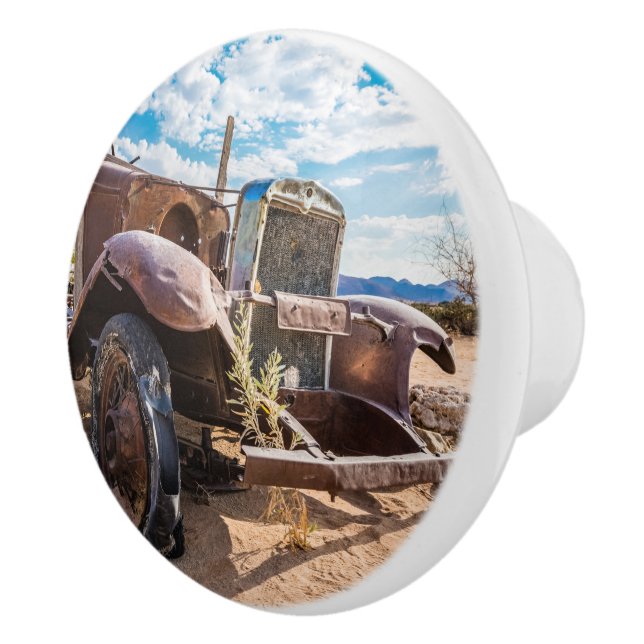 Gamla och övergivna bilar nr 3 i Solitaire, Namibi Knopp (Höger)