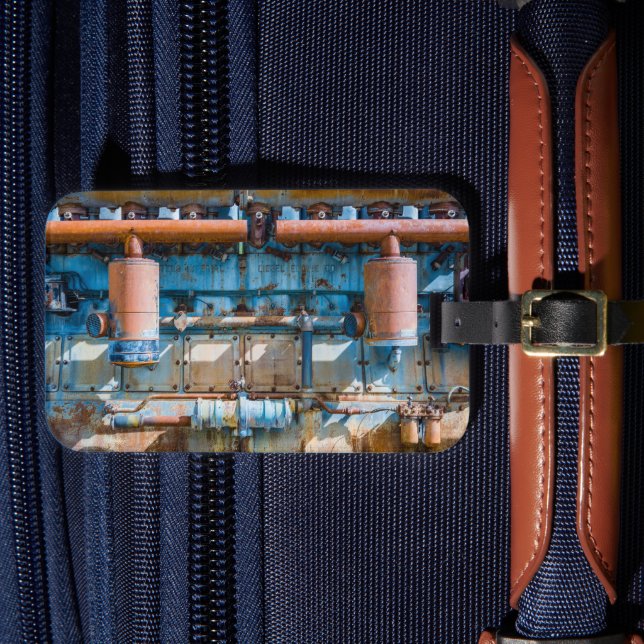 Gamla och rostiga Atlas Imperial diesel-motorer i  Bagagebricka (Framsida Insitu 4)