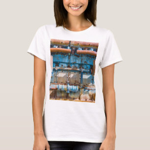Gamla och rostiga Atlas Imperial diesel-motorer i T Shirt