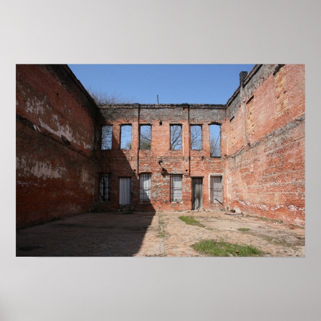 Gamla övergivna Byggnad i Shavslöjport, Louisiana Poster (Framsidan)