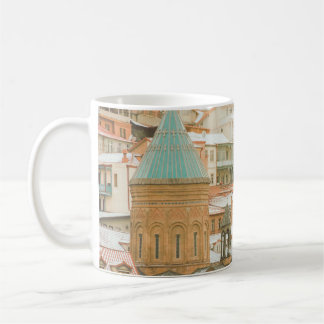 Gamla Tbilisi historiska byggnad. Caucasus Travel  Kaffemugg