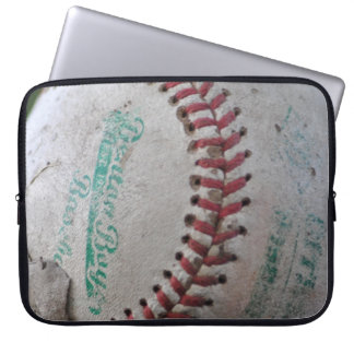 Gammal baseball laptop sleeve