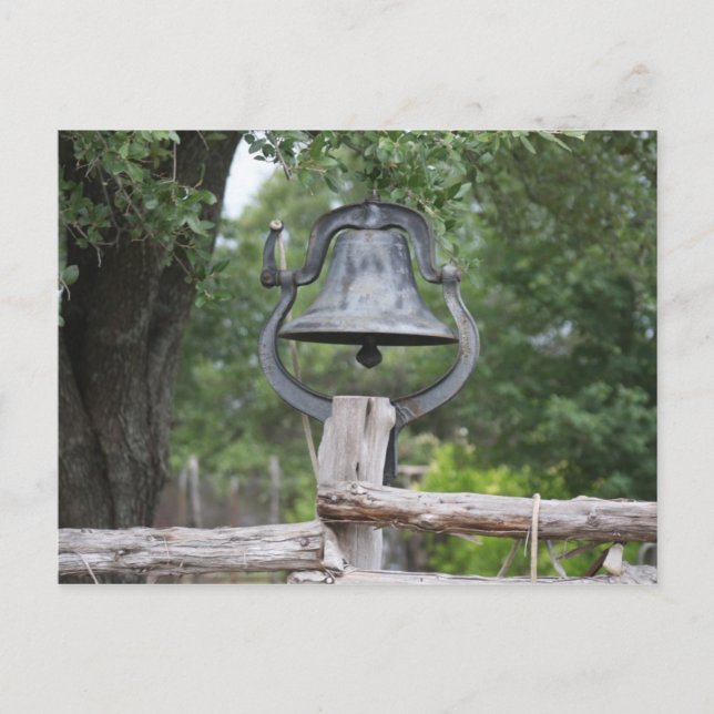 Gammal bell på ett staket vykort (Framsida)