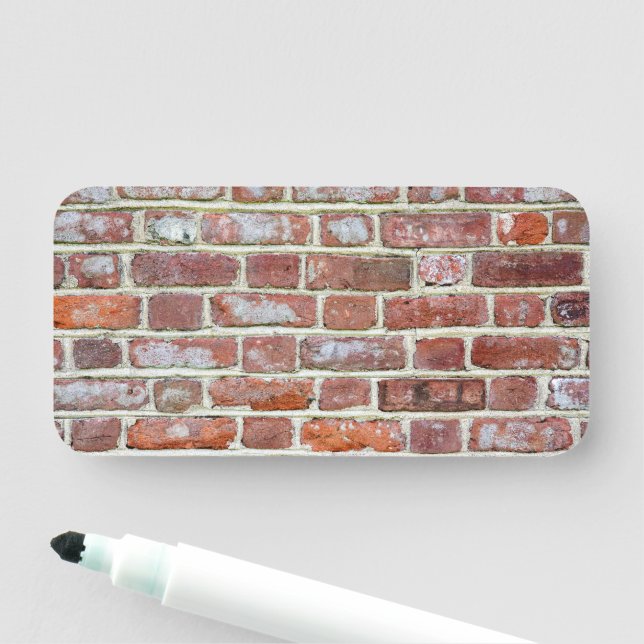 Gammal brickmur namnbricka (På plats)