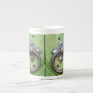 Gammal dörr benporslin mugg