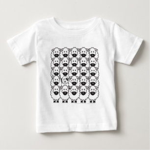 Gammal engelsk Sheepdog i fåren T-shirt
