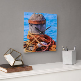 Gammal förtöjningsnämnd fyrkantig klocka