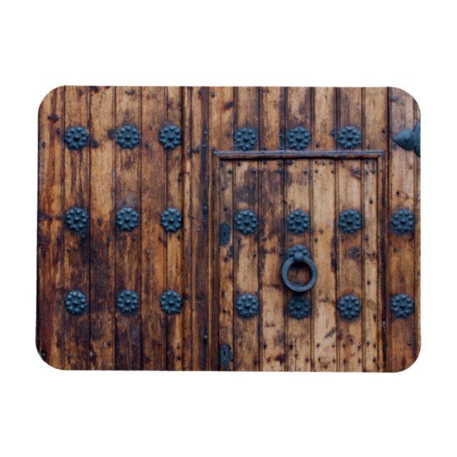 Gammal liten dörr inom stora dörrar magnet (Horisontell)