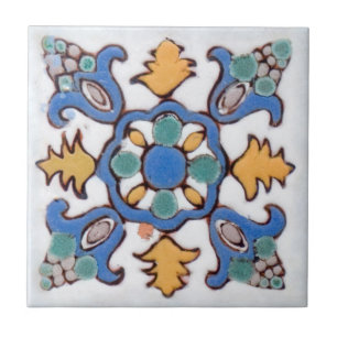 Gammal Majolica 2 som by målas, räcker i kräm- Kakelplatta