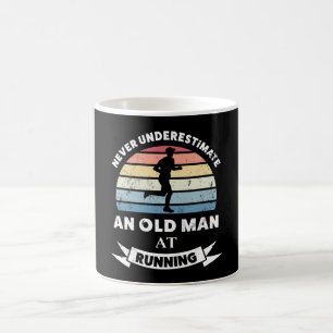 Gammal man vid körning av den ynka Springerna Gif Kaffemugg
