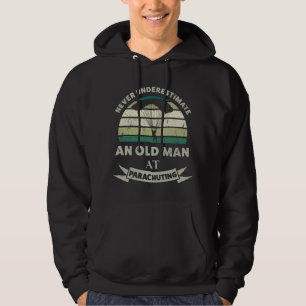 Gammal man vid parachuting fjol Pappa Gift Hoodie