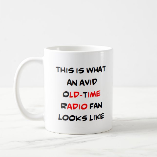 gammal radio, fläkt, vid liv kaffemugg (Vänster)