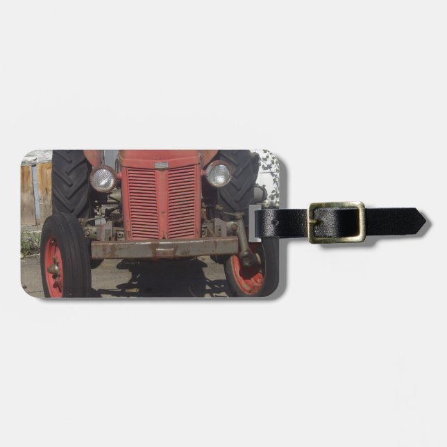 Gammal röd traktor bagagebricka (Horisontell Framsida)