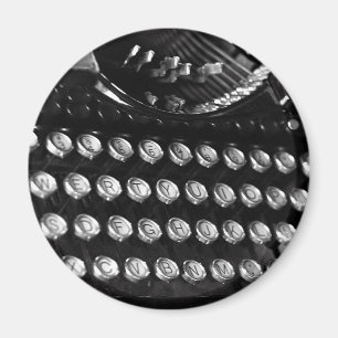 Gammal skrivmaskin nycklar magnet