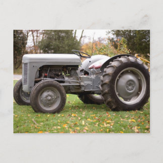 Gammal traktor i fall vykort