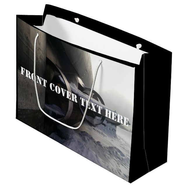 Gammal ubåt (Framsidan Vinklad)