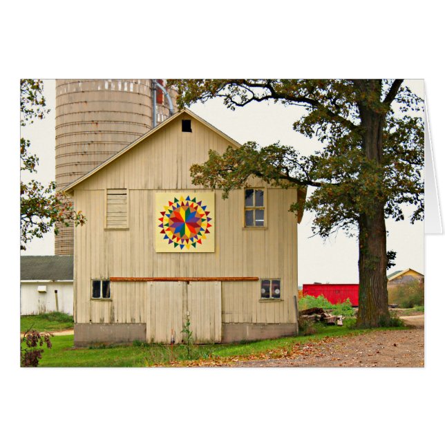 Gammal vitladugård med regnbågeladugårdtäcket hälsningskort (Framsidan Horizontal)