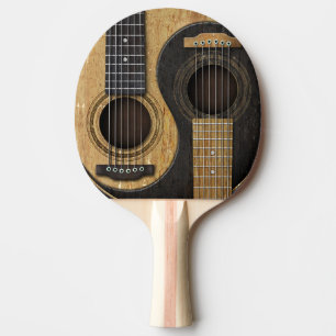 Gammala och slitna akustiska gitarrer Yin Yang Pingisracket
