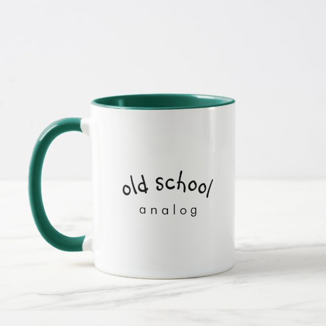 Gammaldags analog kaffemugg (Vänster)
