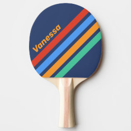 Gammaldags regnbågsfärgade diagonala ränder med na pingisracket