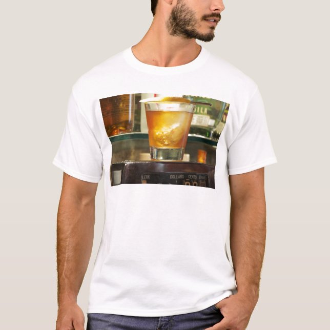 Gammalmodig coctailserie tee shirt (Framsida)