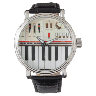 Gammalt elektriskt tangentbord armbandsur