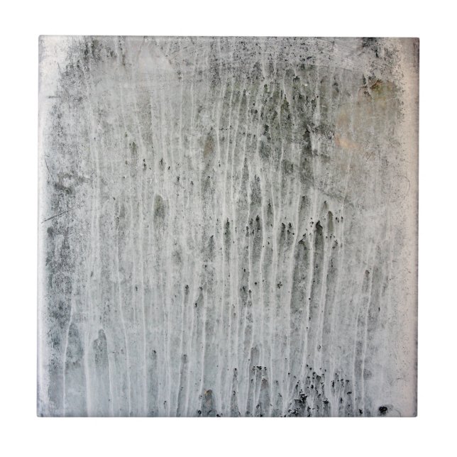 Gammalt fönster på natten kakelplatta (Framsidan)