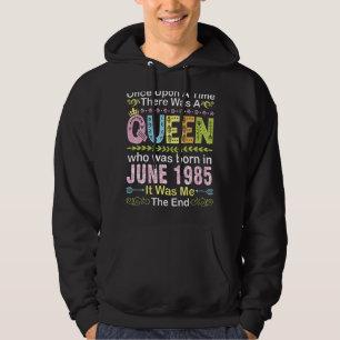 Gång fanns det en drottning som föddes på J Hoodie