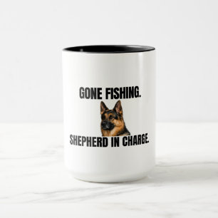 Går på fisketur. Shepherd ansvarig. Mugg