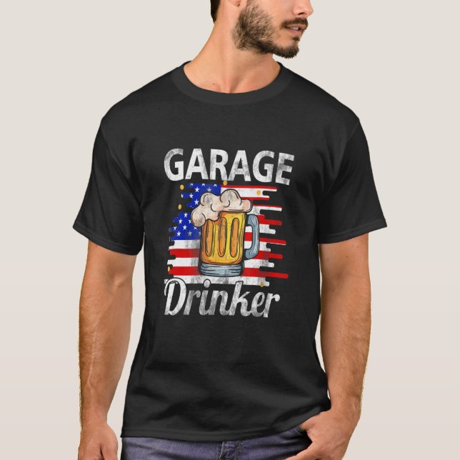 Garage Drinker 4:e juli Amerikanska Flagga öl T Shirt (Framsida)