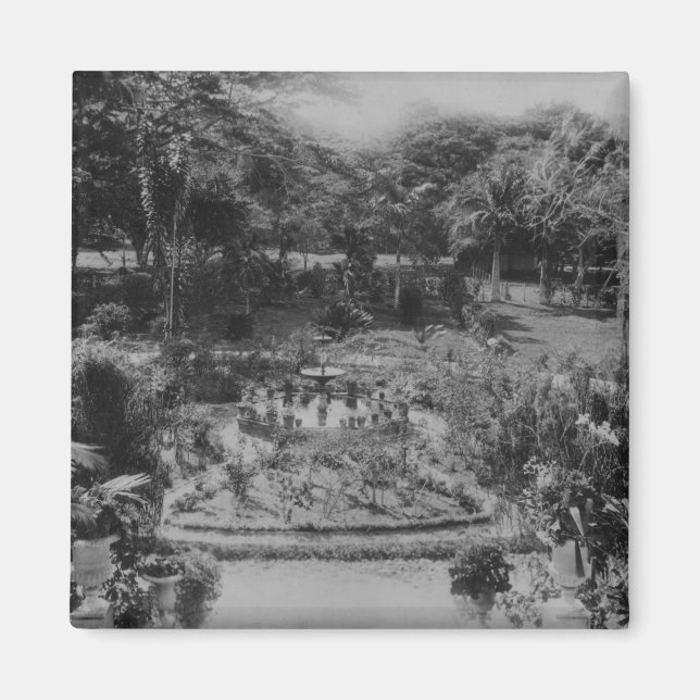 Garden av en förortsbo Villa Magnet (Framsidan)