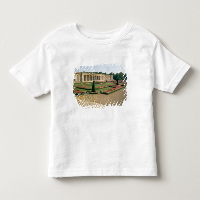 Garden Facade of the Grand Trianon, 1687 (varm) T-shirt (Framsida)