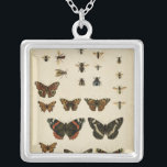 Garden Insekts by Vision Studio Silverpläterat Halsband<br><div class="desc">Vision Studio biet är en entomologdröm! Garden insektra ritas på en gräddbakgrund,  som visas i en vackert detalj. Om du insekter kärlek är det här som är ditt namn!</div>